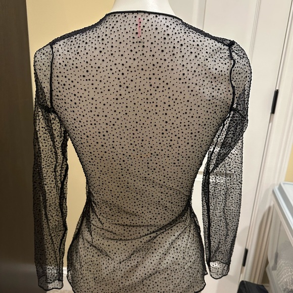 NEW Commando Sz Medium Starlight Mesh Long Sleeve Top Sparkle Fairy Black - Picture 3 of 5